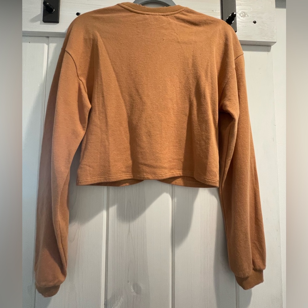 Style Rack Cropped Sweatshirt - Picture 3 of 3